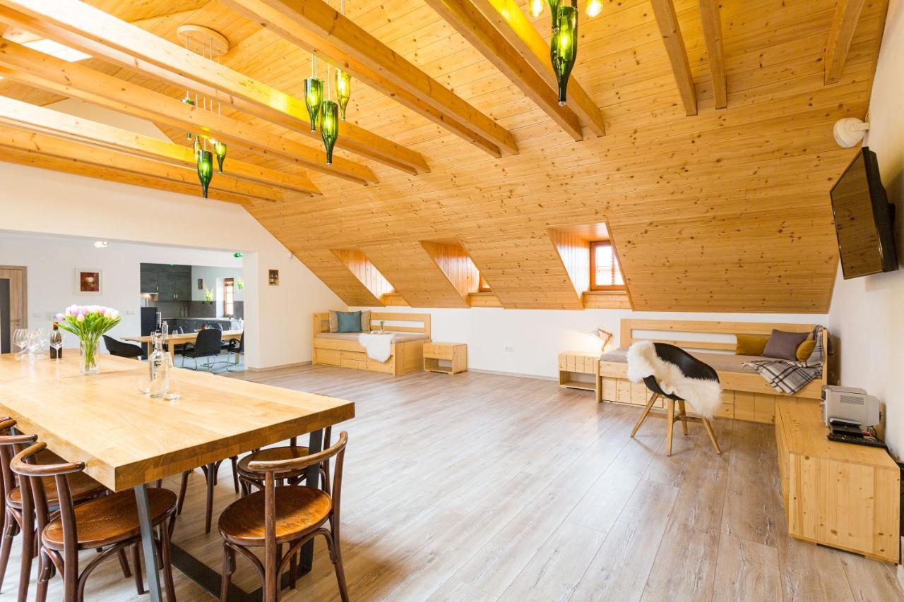 Vinny Apartman Rakovník Exteriör bild